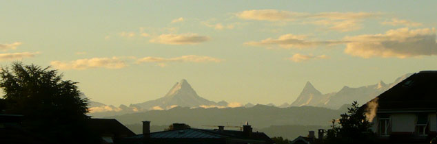 Alpenpanorama: Schreckhorn, Finsteraarhorn